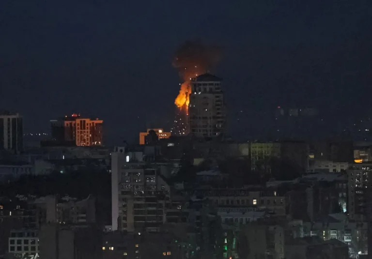 hokipalace - Rusia Lancarkan Serangan Terbesar Tahun Ini, Ukraina Beku di Tengah Padam Listrik dan Retaknya Jeda Diplomasi